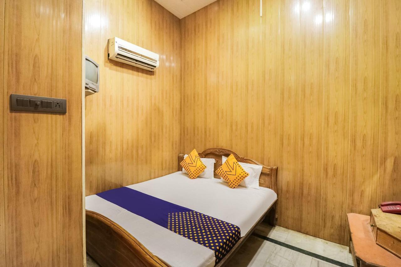 Spot On 65416 Hotel Classic Lucknow Exteriör bild