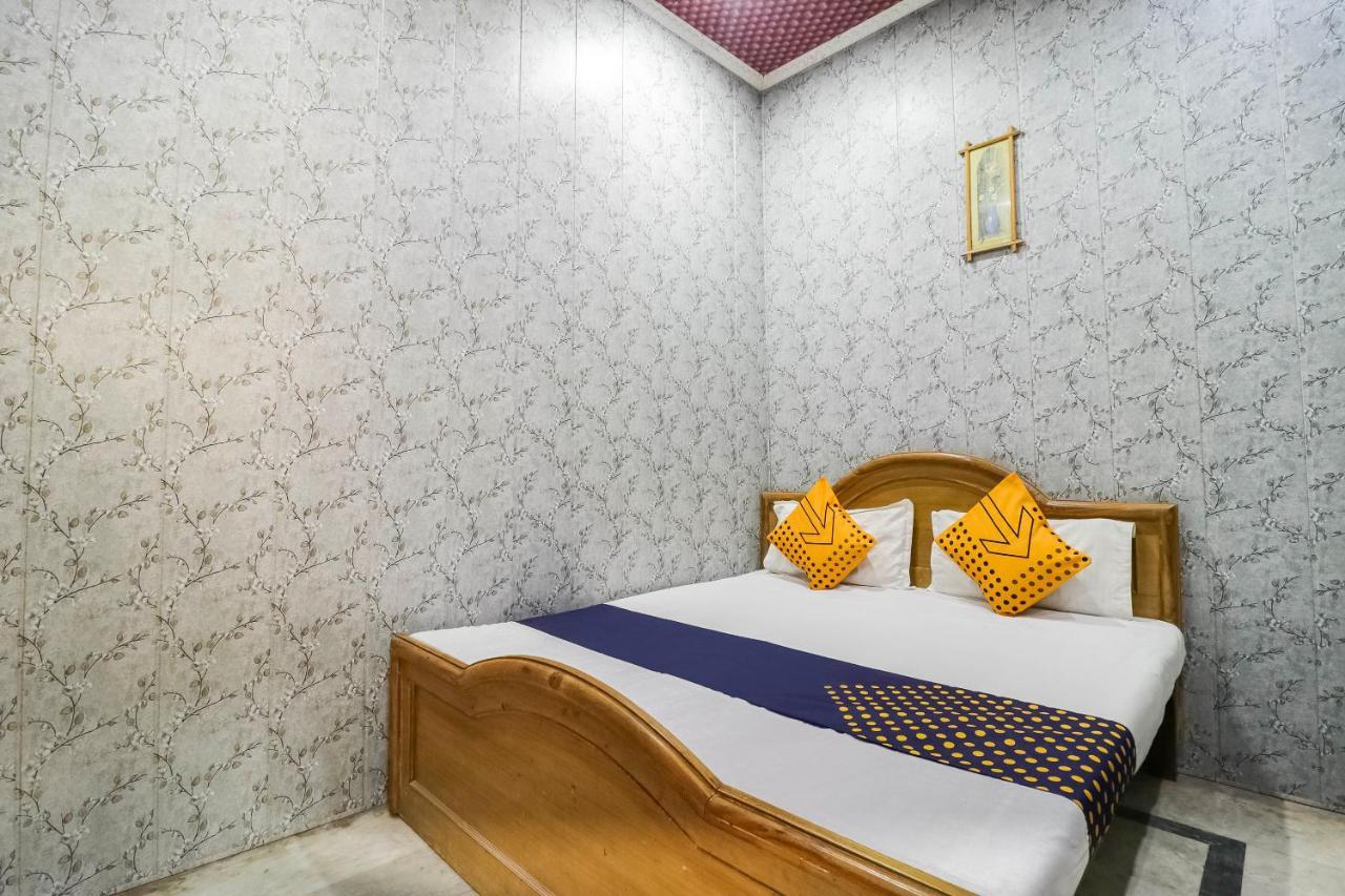 Spot On 65416 Hotel Classic Lucknow Exteriör bild