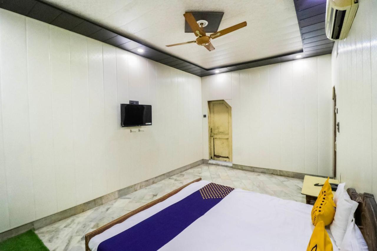 Spot On 65416 Hotel Classic Lucknow Exteriör bild
