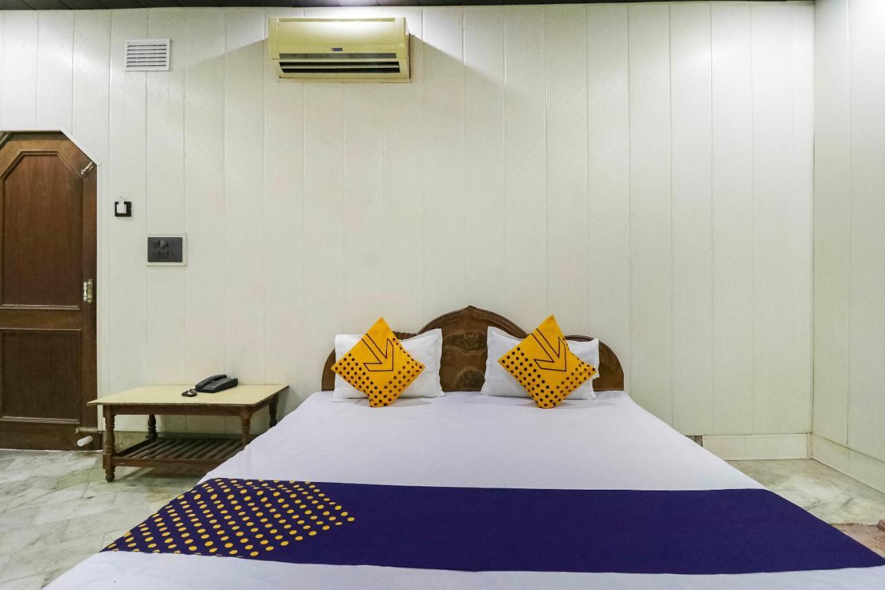Spot On 65416 Hotel Classic Lucknow Exteriör bild